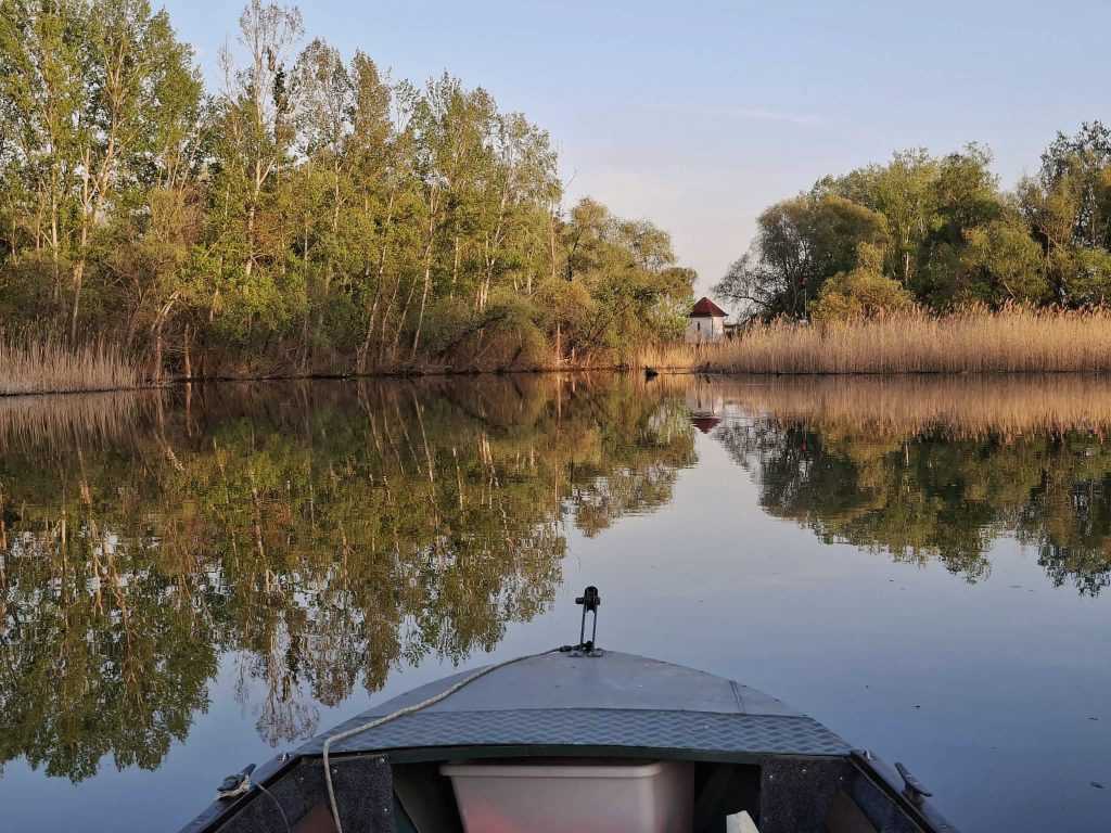 Tavasz a vízen: az Abádi‑ és Tiszavalki‑medence ébredése
