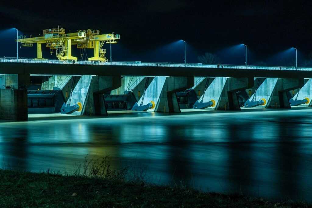 A Tisza ereje testközelből – különleges éjszaka a Kiskörei Vízerőműben